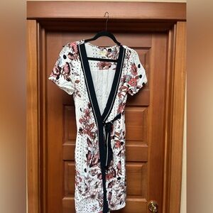 Maeve wrap dress / floral print size 6 / never worn